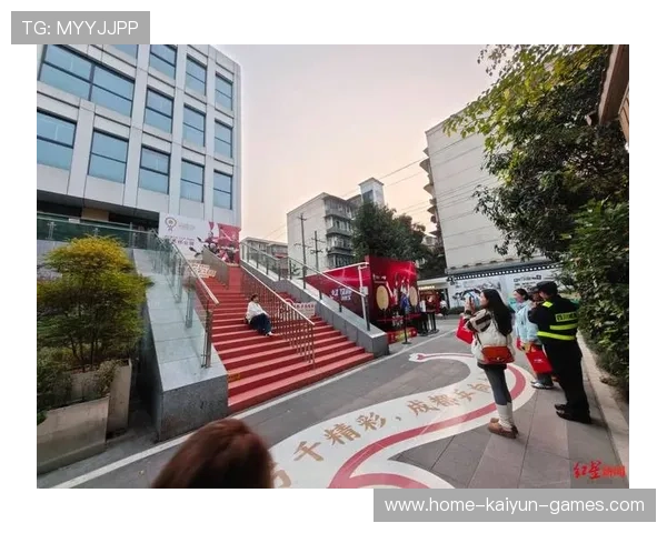 世界杯球迷互动区成网红打卡地，旅游带动明显